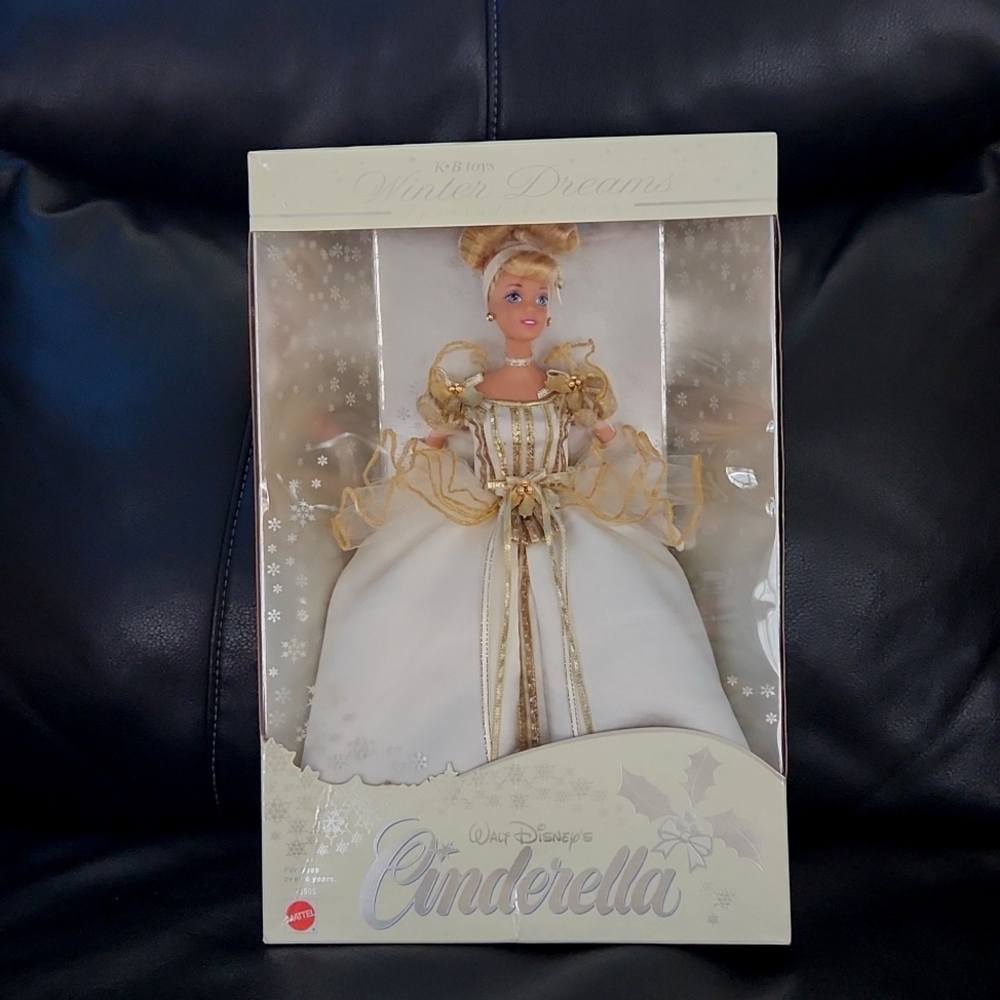 KB TOYS WINTER DREAMS SPECIAL EDITION BARBIE CINDERELLA